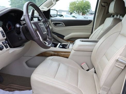 Used 2017 GMC Yukon Denali w/ Open Road Package AWD/4WD image 13