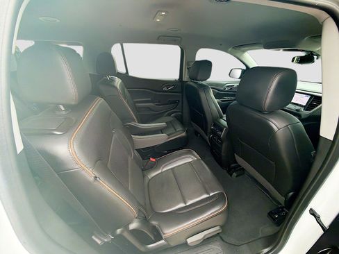 Used 2023 GMC Acadia AT4 image 29