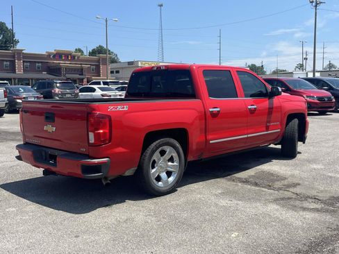 Used 2017 Chevrolet Silverado 1500 LTZ Z71 w/ LTZ Plus Package AWD/4WD image 3