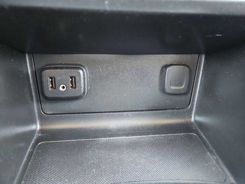 Used 2021 Chevrolet Colorado LT w/ Fleet Safety Package image 31