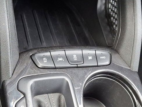 Used 2025 Chevrolet TrailBlazer LT AWD/4WD image 27