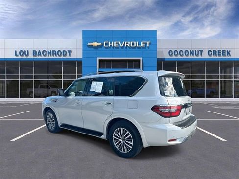 Used 2023 Nissan Armada SL w/ Captain's Chairs Package image 6