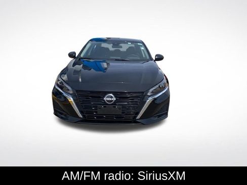 Used 2025 Nissan Altima 2.5 SV image 2