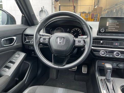 Used 2024 Honda Civic Sport image 17