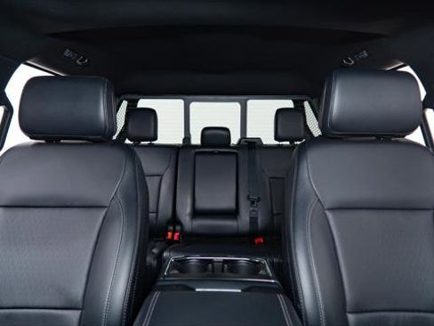 Used 2025 Ford F150 Lariat image 3