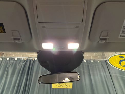 Used 2025 Ford Escape Active AWD/4WD image 15