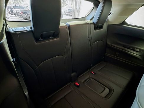 Certified 2025 INFINITI QX60 Sensory image 28