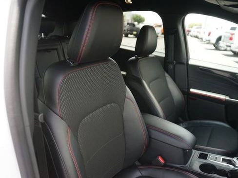 Used 2025 Ford Escape ST-Line w/ Tech Pack #1 FWD image 19