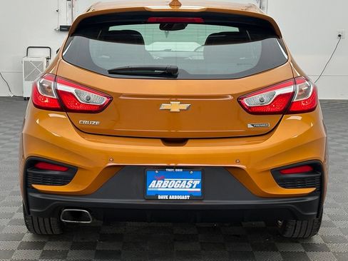 Used 2017 Chevrolet Cruze Premier w/ RS Package FWD image 9