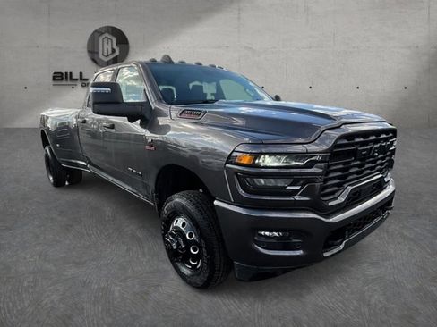 New 2026 RAM 3500 Big Horn AWD/4WD image 4