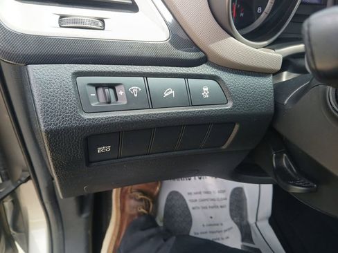 Used 2014 Hyundai Santa Fe Sport w/ Popular Equipment Package 02 FWD image 28