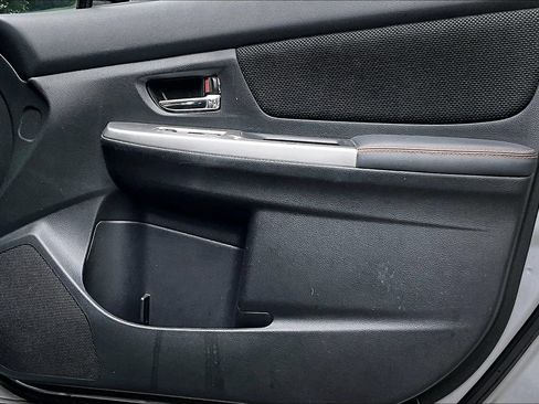 Used 2017 Subaru Crosstrek 2.0i Premium AWD/4WD image 26