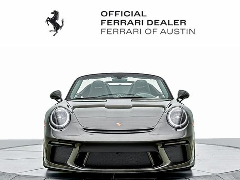 Used 2019 Porsche 911 Speedster RWD image 3