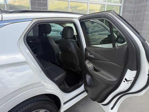 Used 2021 Buick Encore GX Essence w/ Advanced Technology Package FWD image 36