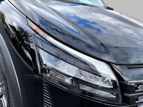 New 2026 Nissan Pathfinder SV FWD image 13