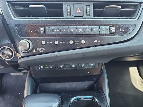 Used 2023 Lexus ES 350 w/ Premium Package FWD image 20