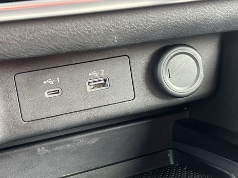 Used 2022 Nissan Rogue SV FWD image 23