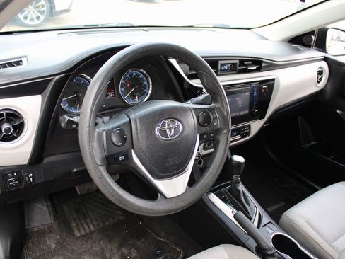 Used 2017 Toyota Corolla LE w/ Carpet Mat Package (TMS) image 8
