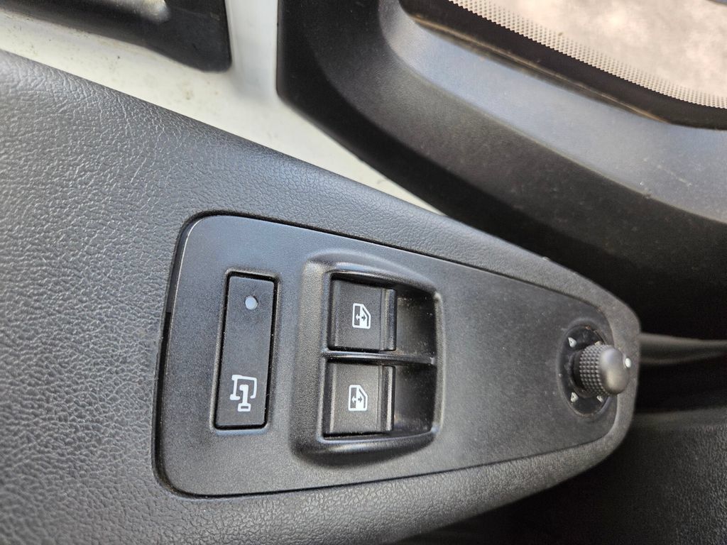 Used 2023 RAM ProMaster 2500 FWD image 18