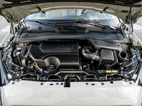 Used 2022 Jaguar E-PACE SE image 31