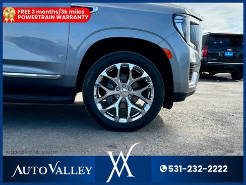 Used 2021 GMC Yukon SLT w/ SLT Luxury Package image 9