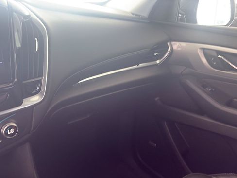 Used 2020 Chevrolet Traverse RS FWD image 16