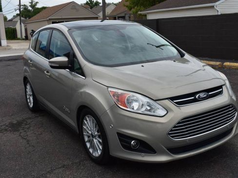 Used 2015 Ford C-MAX Energi SEL w/ Equipment Group 303A FWD image 2