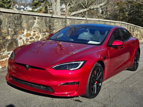 Used 2024 Tesla Model S Plaid image 14