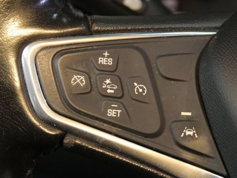 Used 2020 Chevrolet Equinox LT AWD/4WD image 23