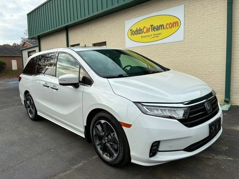 Used 2023 Honda Odyssey Elite image 5