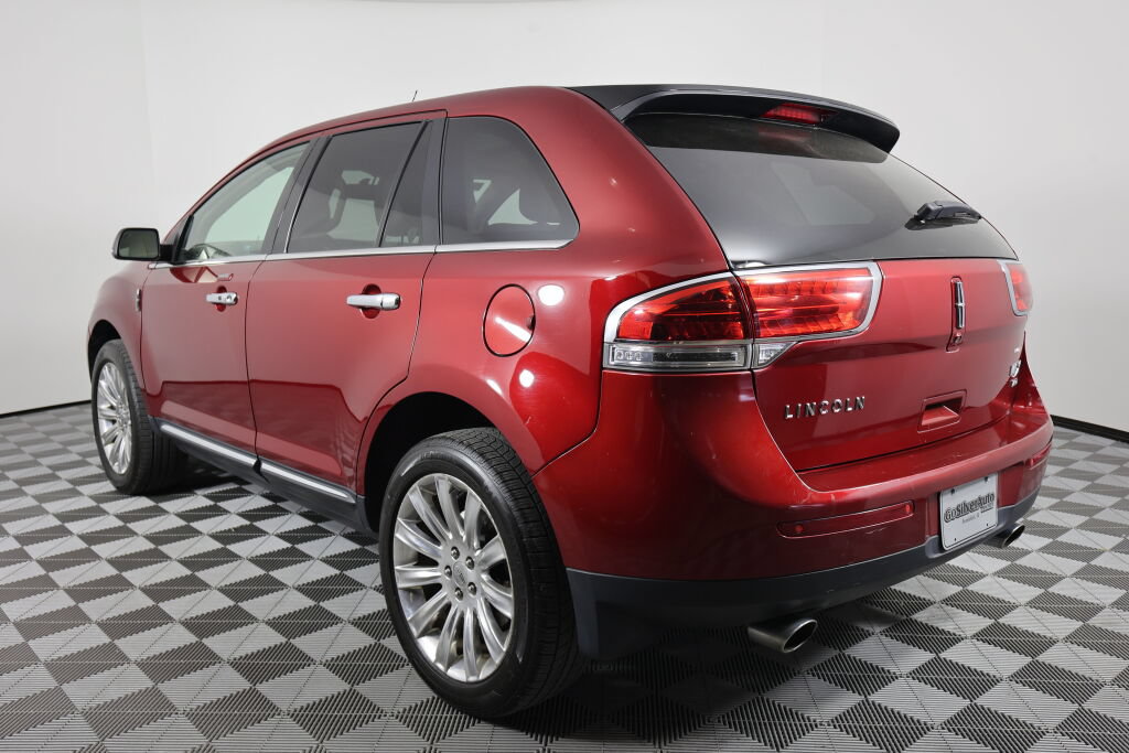 Used 2014 Lincoln MKX AWD w/ Equipment Group 102A image 4