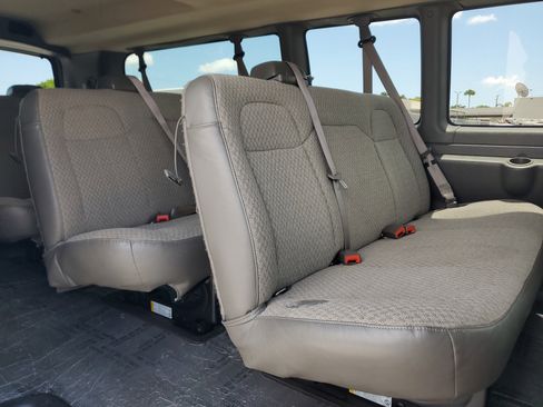 Used 2025 Chevrolet Express 3500 LT w/ LT Preferred Equipment Group RWD image 12