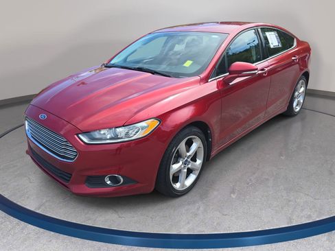 Used 2014 Ford Fusion SE image 1