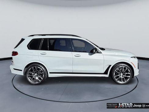 Used 2025 BMW X7 M60i w/ M Sport Professional Package AWD/4WD image 4