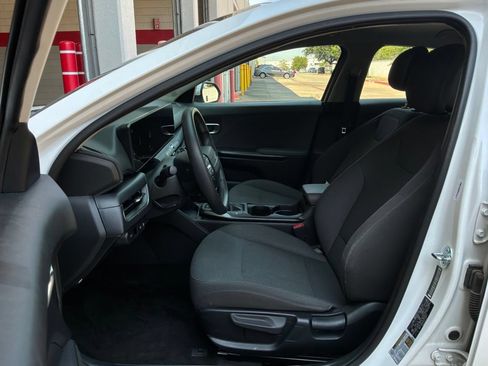 Used 2025 Kia K4 FWD image 10
