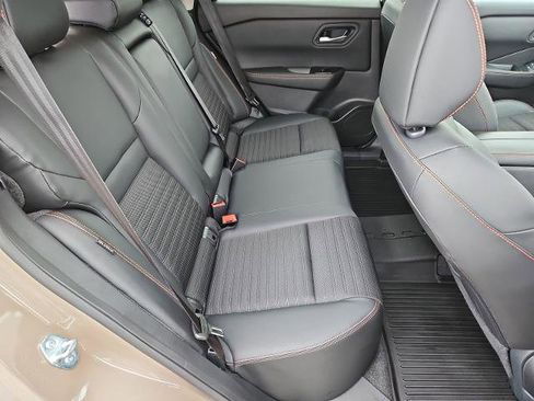 Certified 2025 Nissan Rogue SV AWD/4WD image 21