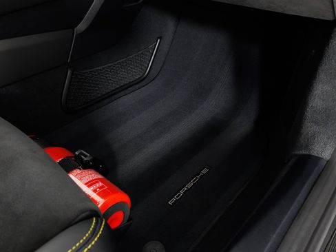 Used 2018 Porsche 911 GT3 RWD image 40