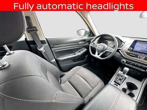 Used 2025 Nissan Altima 2.5 SV AWD/4WD image 13