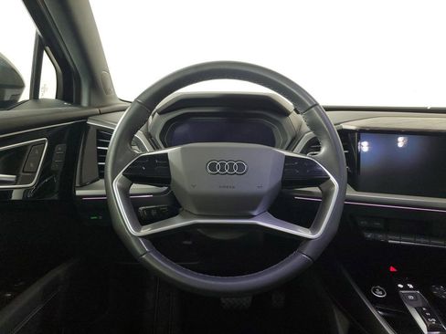 Used 2023 Audi Q4 e-tron Premium Plus w/ Premium Plus AWD/4WD image 17