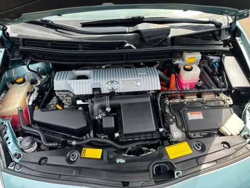 Used 2014 Toyota Prius Prime Plug-In Hybrid FWD image 21