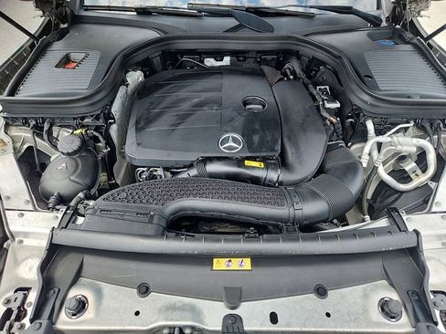 Used 2021 Mercedes-Benz GLC 300 4MATIC image 28