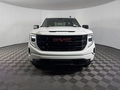 Used 2024 GMC Sierra 1500 Elevation w/ Preferred Package AWD/4WD image 11
