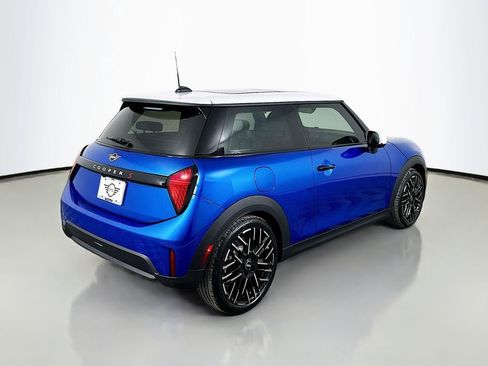 Certified 2025 MINI Cooper S image 5