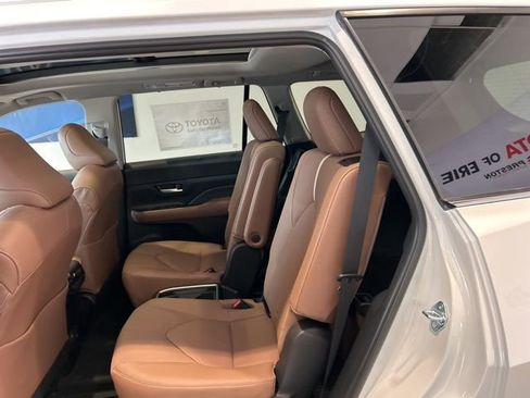 New 2026 Toyota Grand Highlander AWD image 16