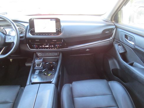 Used 2022 Nissan Rogue SL w/ SL Premium Package FWD image 14