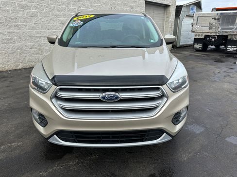 Used 2017 Ford Escape SE w/ SE Cold Weather Package image 3