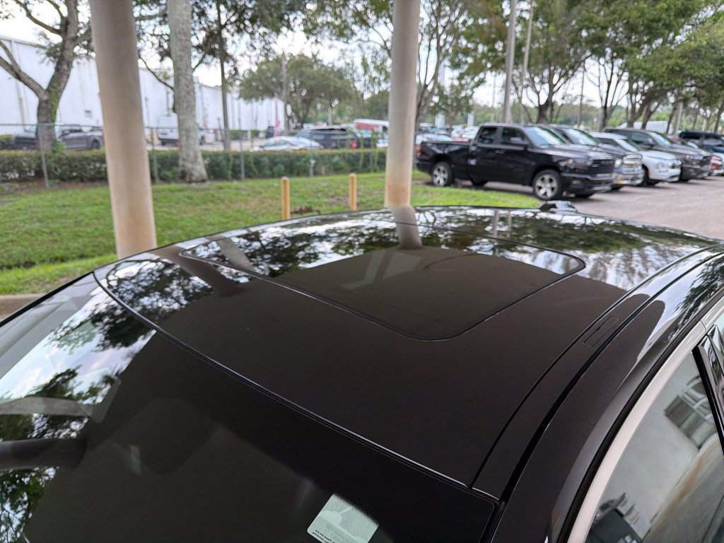 Used 2024 BMW i5 eDrive40i w/ Premium Package RWD image 16