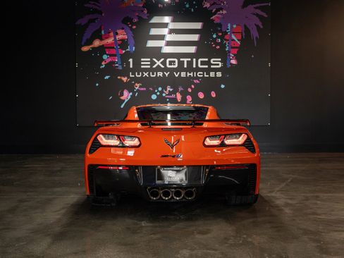 Used 2019 Chevrolet Corvette ZR1 RWD image 6