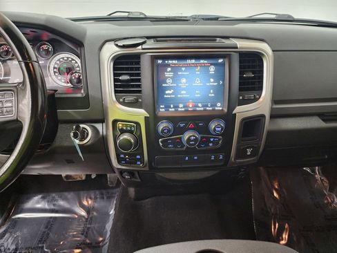 Used 2019 RAM 1500 Big Horn image 17