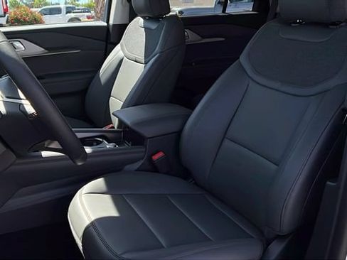 New 2026 Ford Explorer Active w/ Active Comfort Package RWD image 17